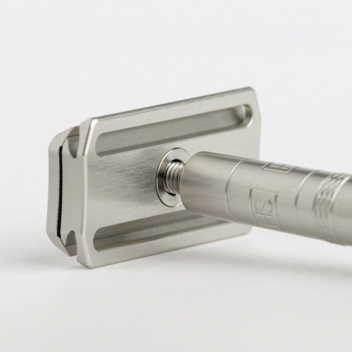 Henson Shaving [AL13-V2] Medium Safety Razor